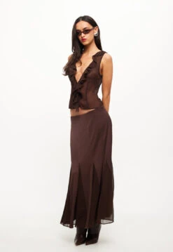 ROSE RUFFLE TOP - CHOCOLATE